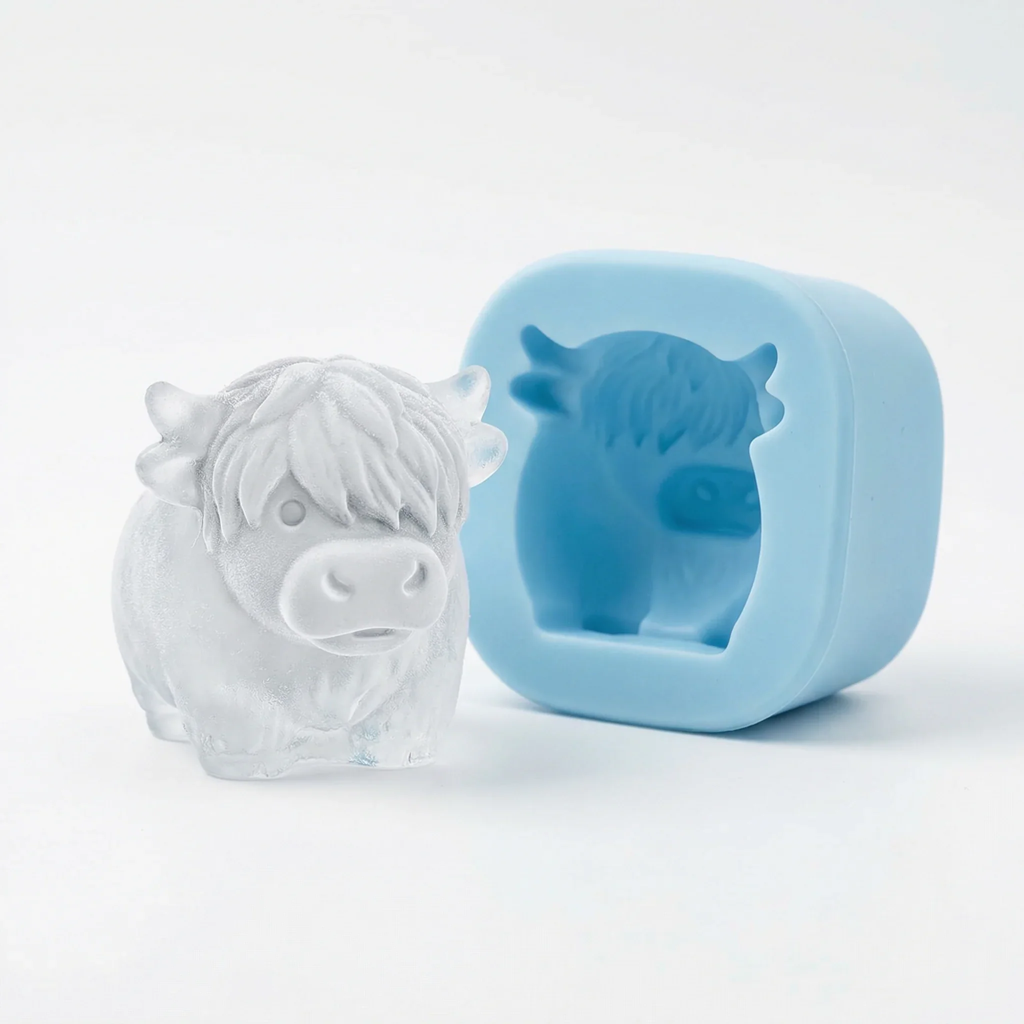 🐮6‐Cavity Mini Highland Cow Ice Cube & Dessert Mold 🧊🍪 Cute 3D Ice for Drinks, Parties & Gifts💕 - Image 5