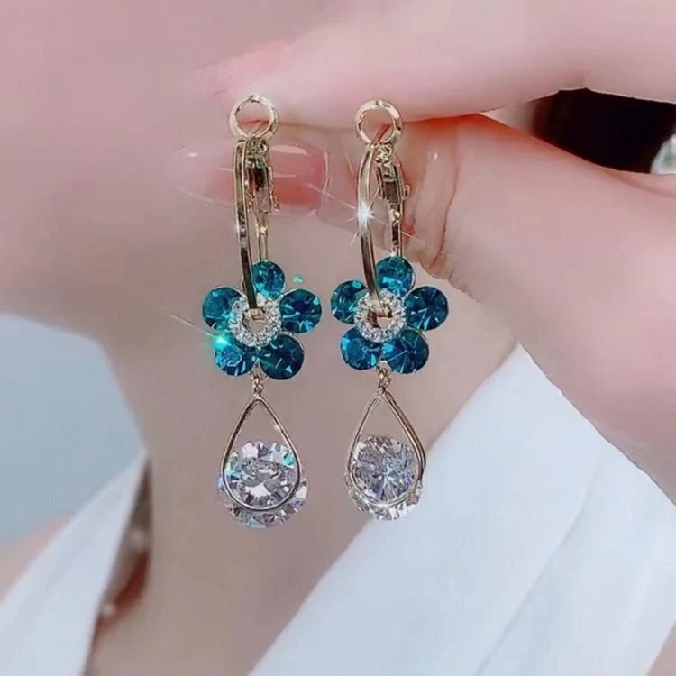 π Fashion Flower Crystal Earrings - Image 2