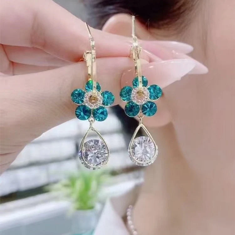 π Fashion Flower Crystal Earrings - Image 6
